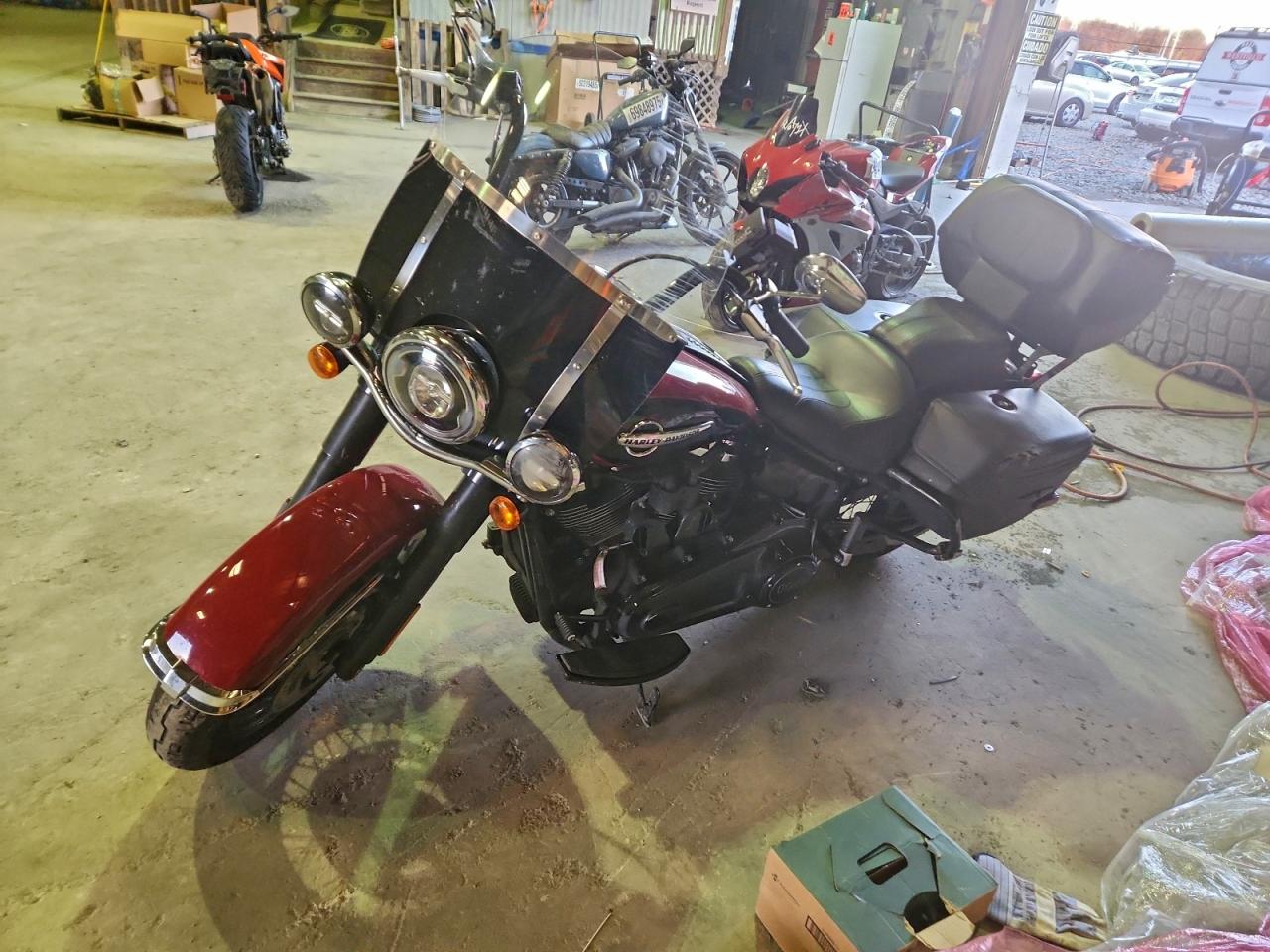 2020 HARLEY-DAVIDSON FLHCS