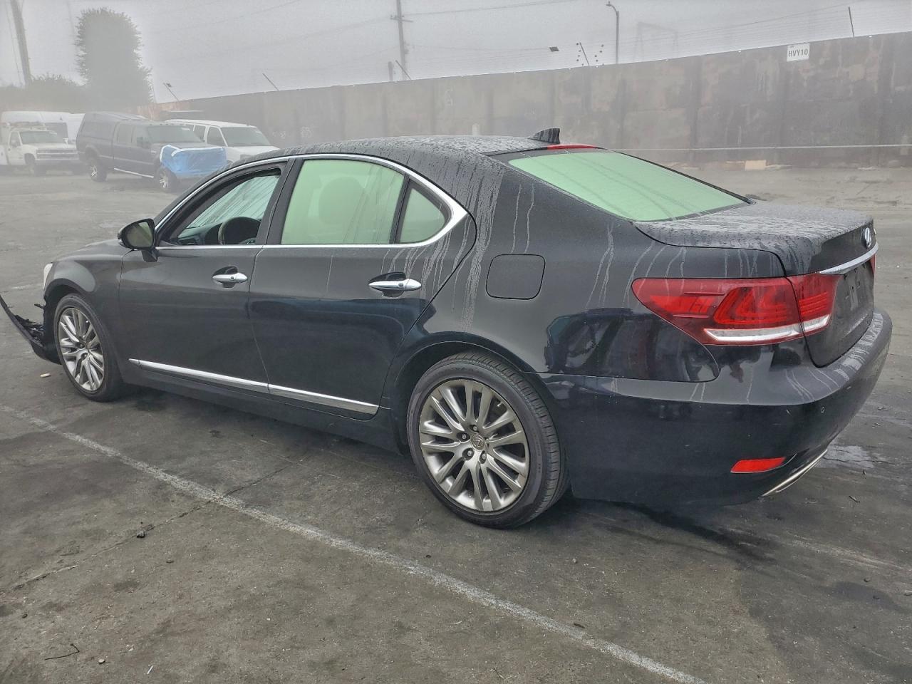 2016 LEXUS LS460