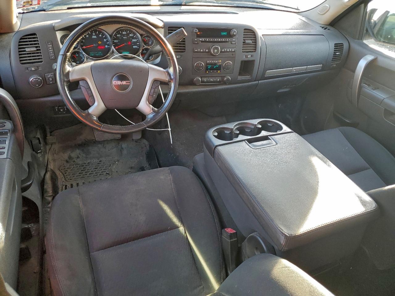 2013 GMC SIERRA