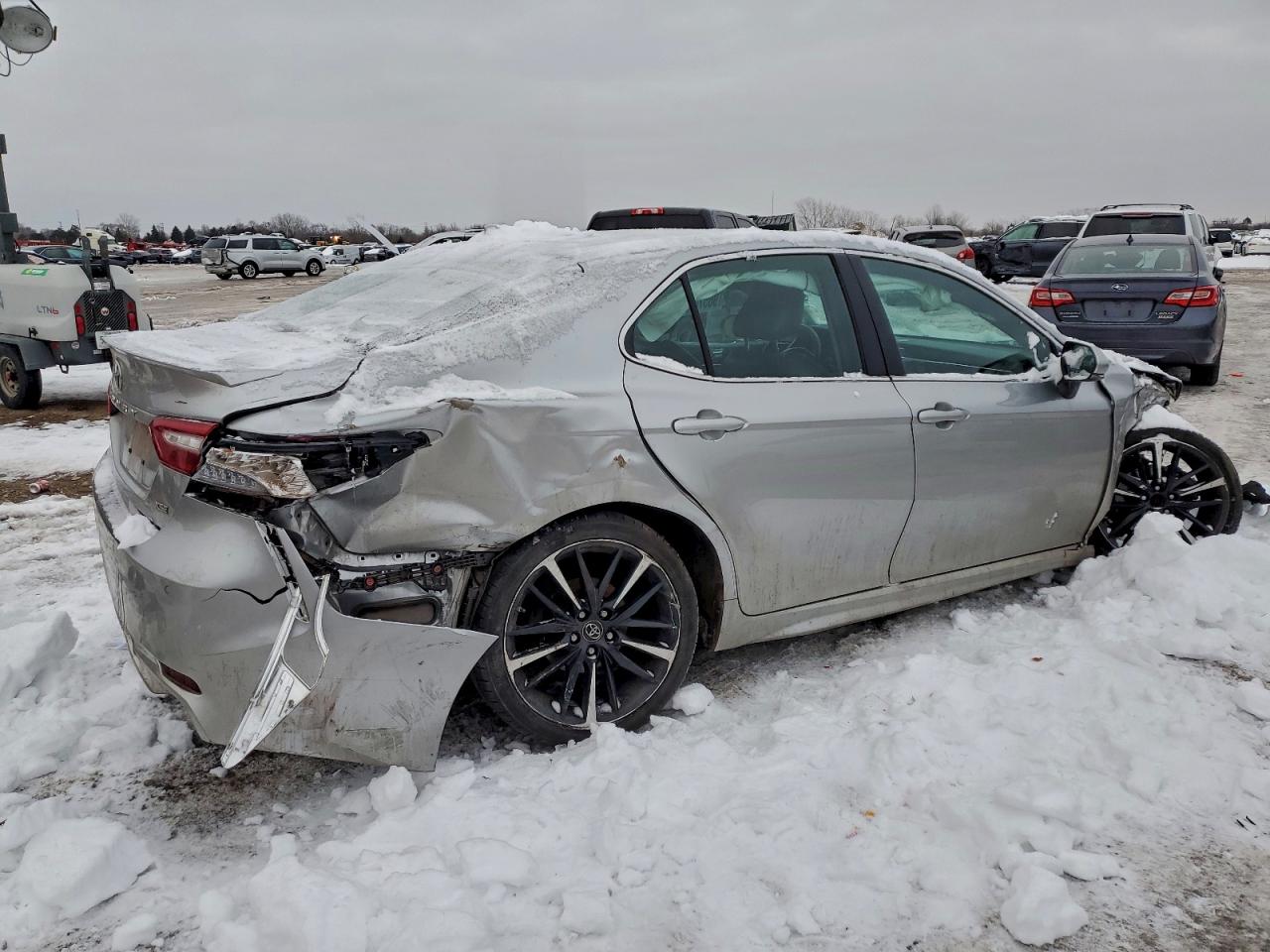 2018 TOYOTA CAMRY