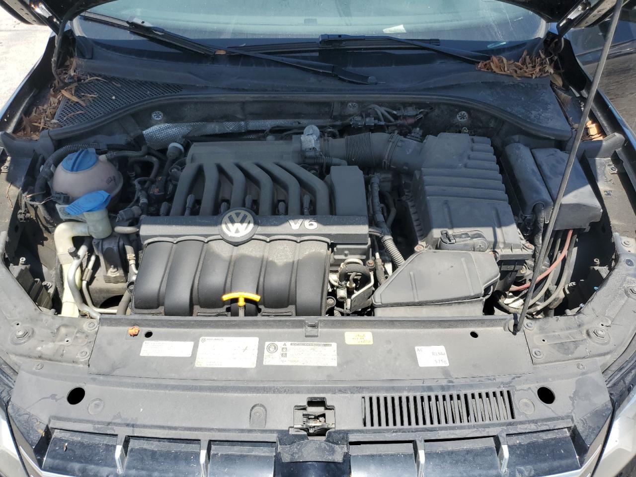 2013 VOLKSWAGEN PASSAT