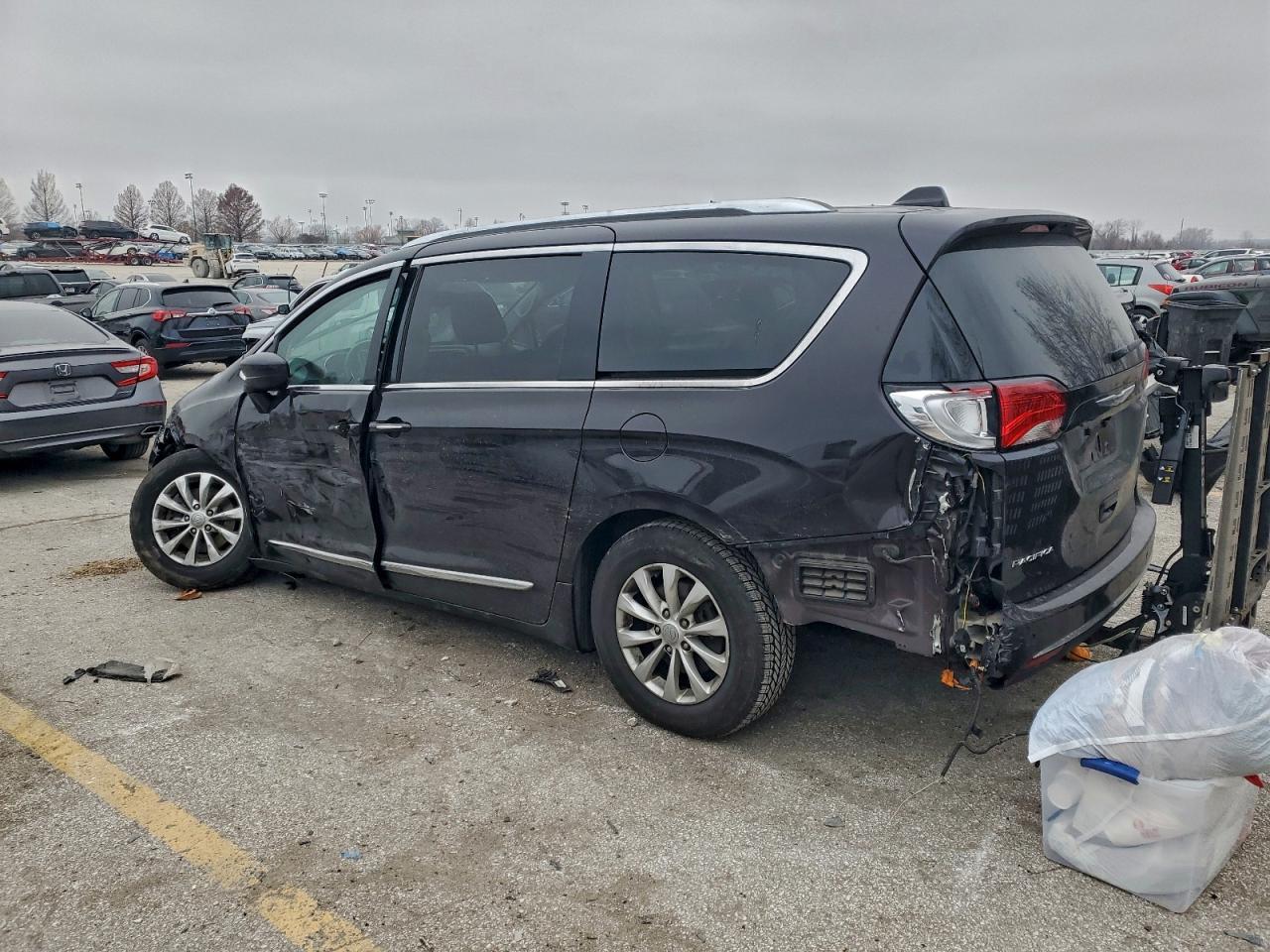 2018 CHRYSLER PACIFICA