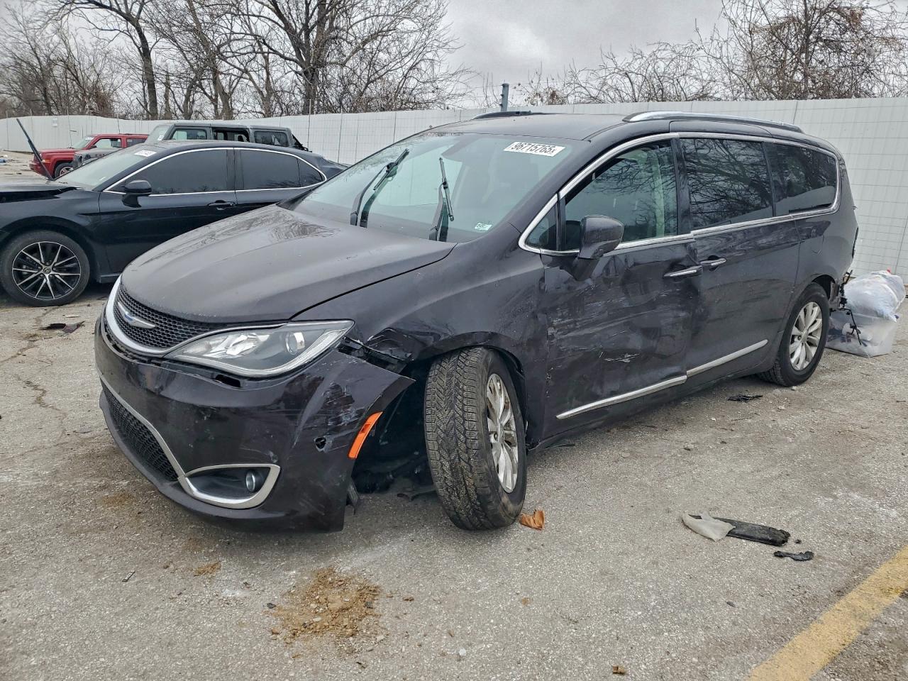 2018 CHRYSLER PACIFICA