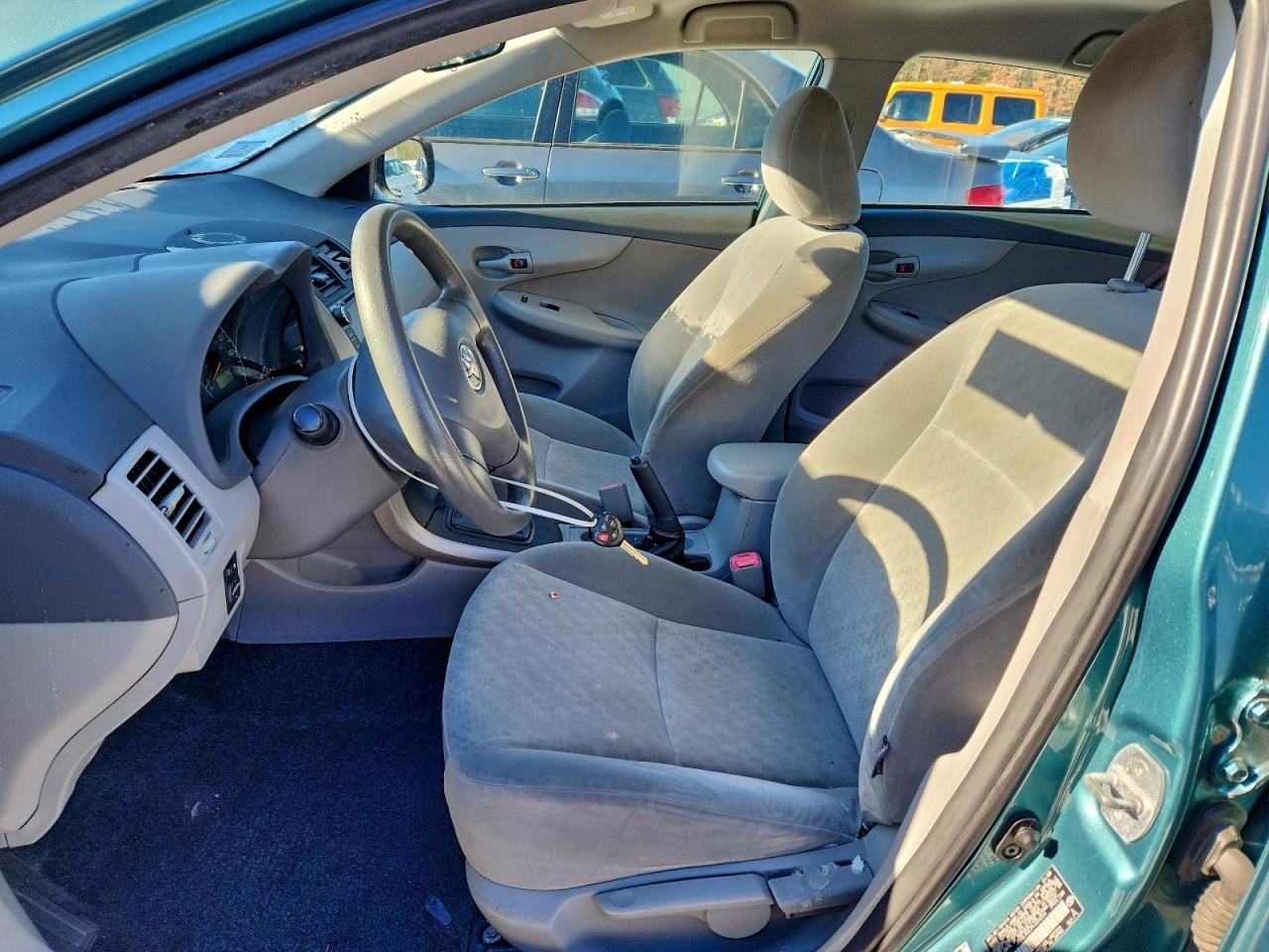 2009 TOYOTA COROLLA