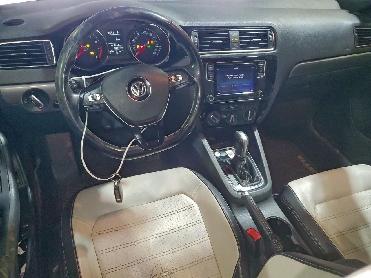 2016 VOLKSWAGEN JETTA