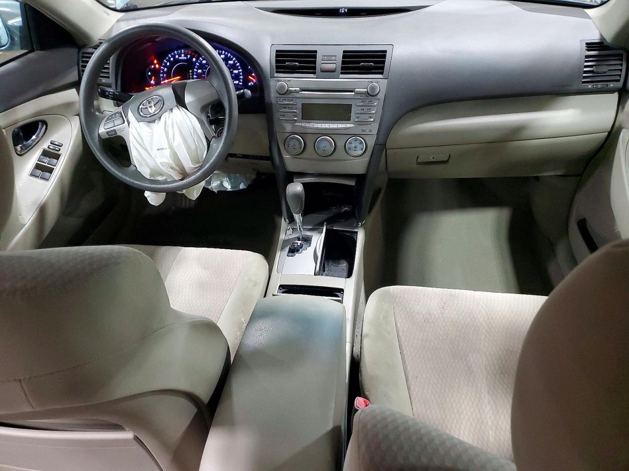 2011 TOYOTA CAMRY