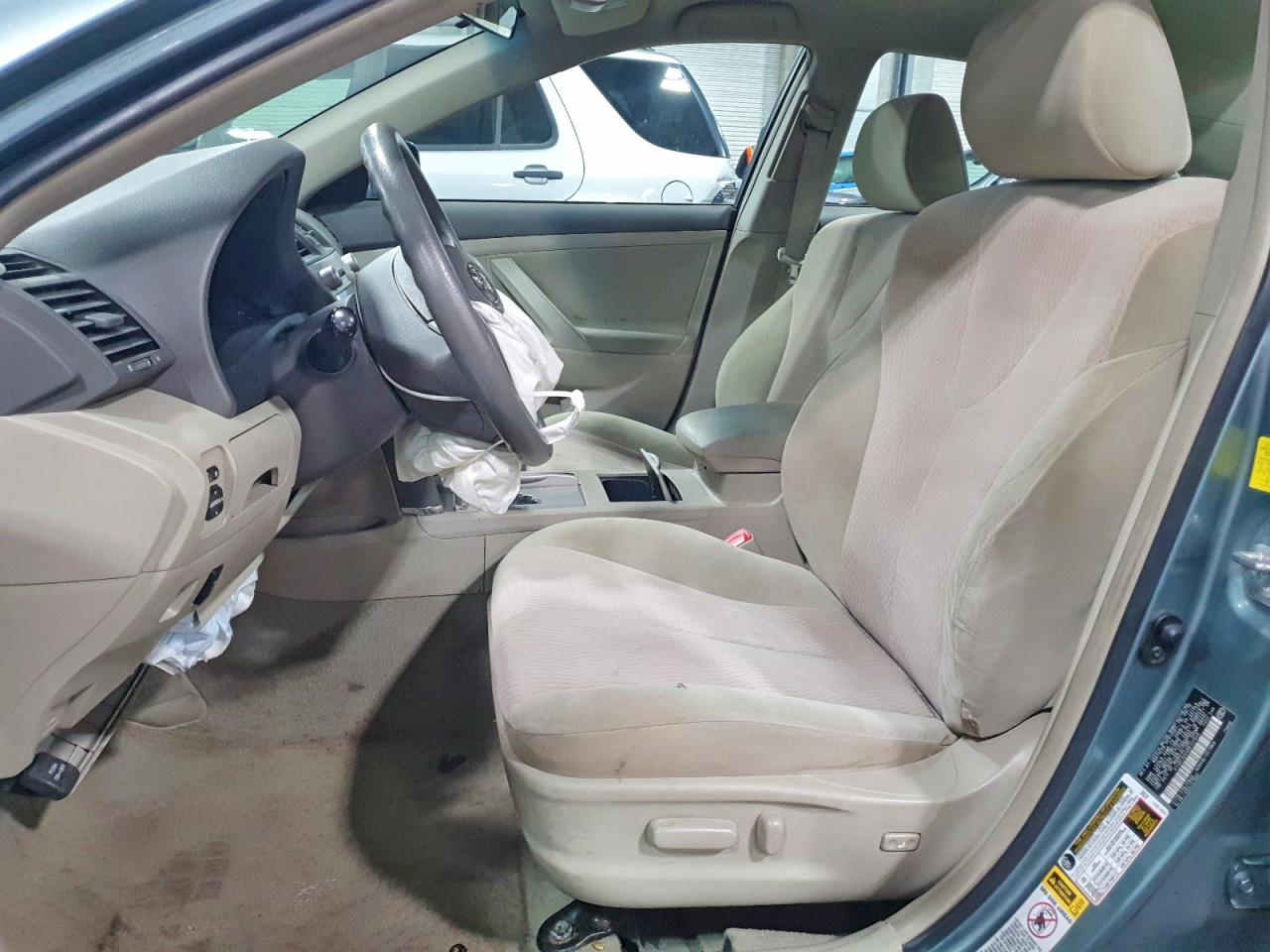 2011 TOYOTA CAMRY