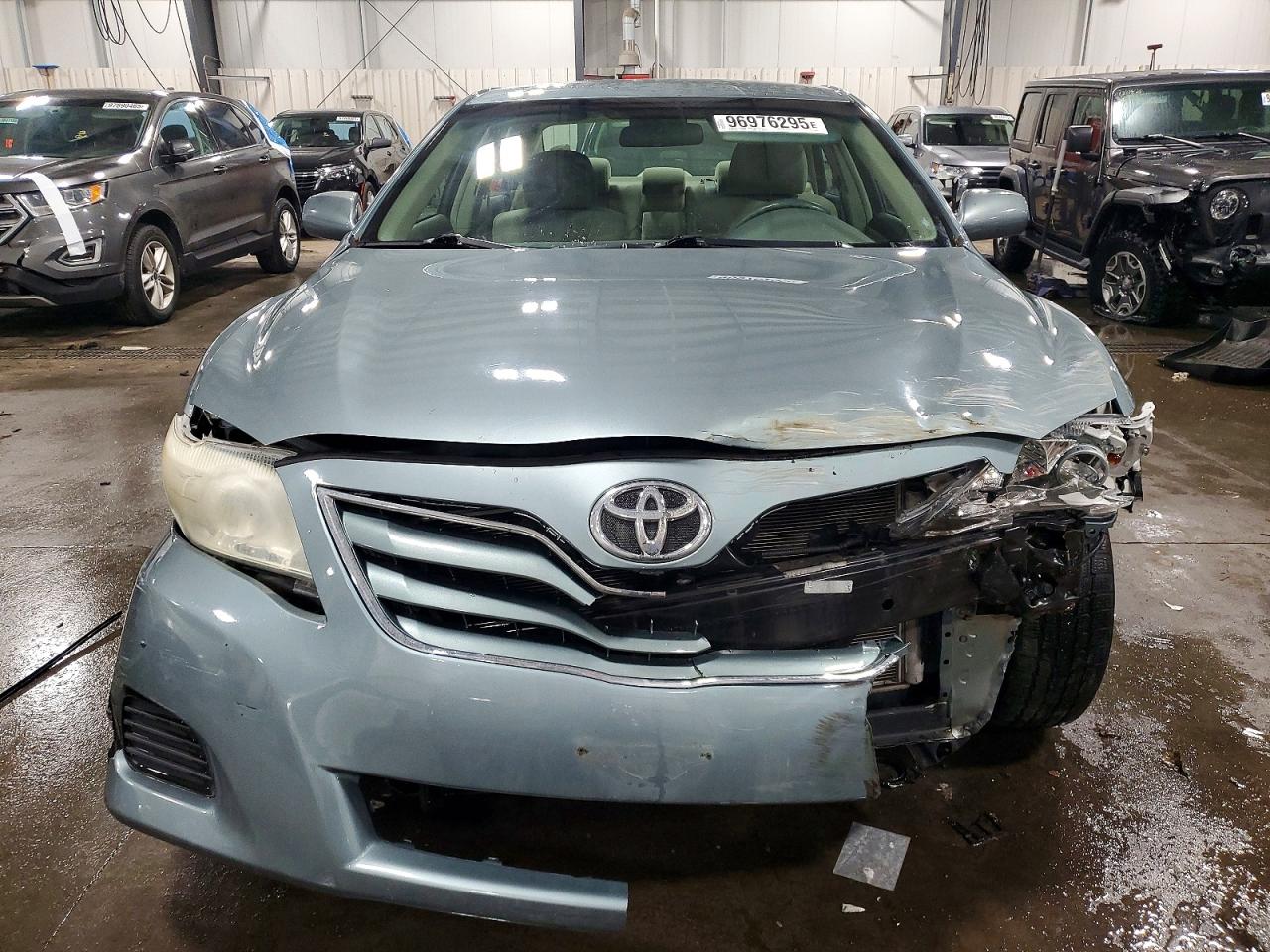 2011 TOYOTA CAMRY