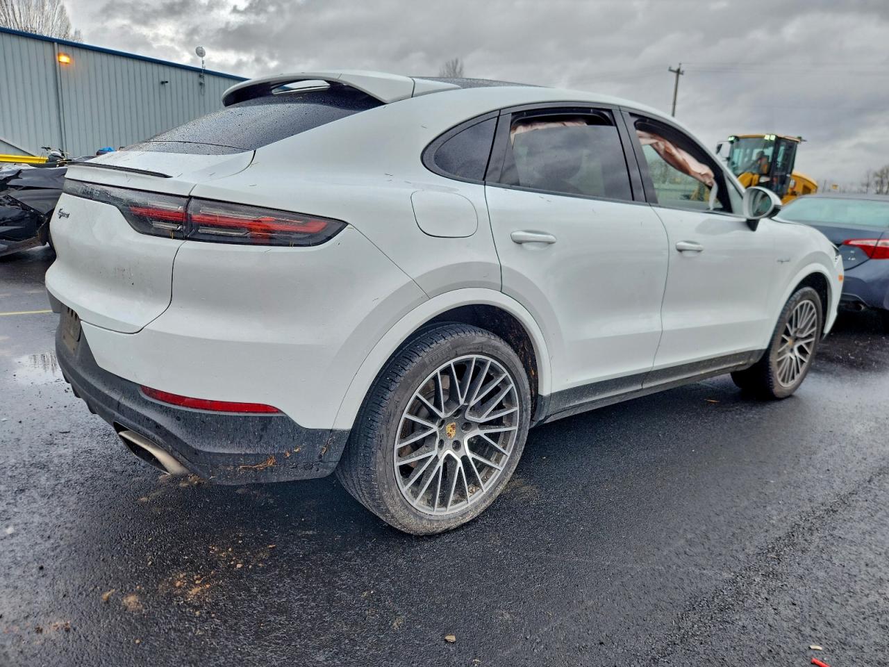2021 PORSCHE CAYENNE