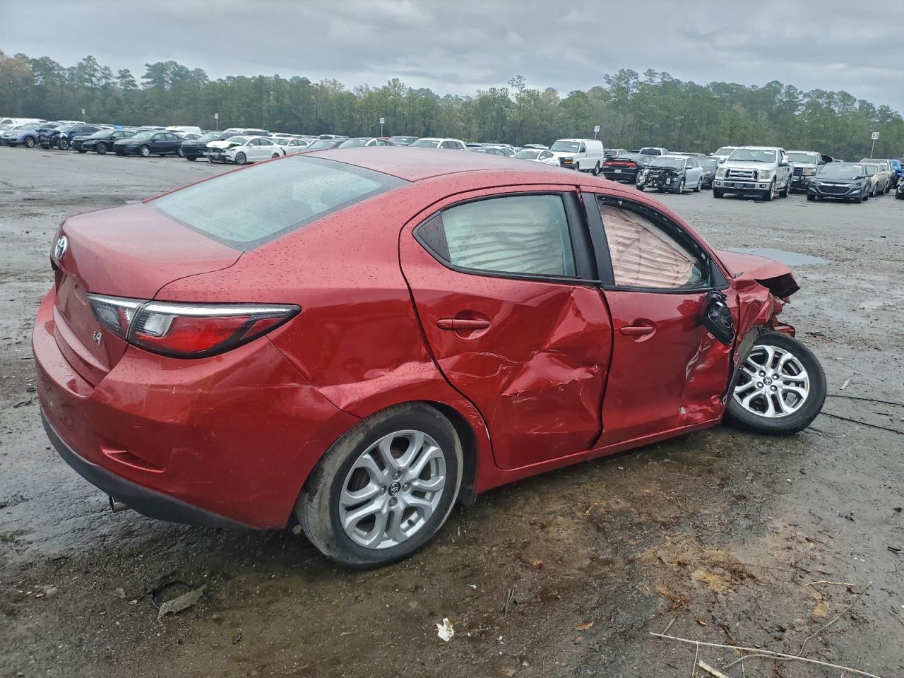 2017 TOYOTA YARIS