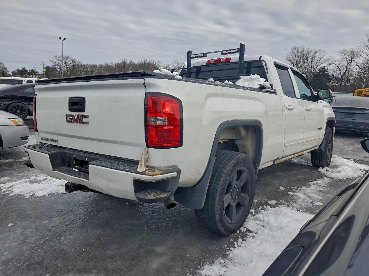 2016 GMC SIERRA