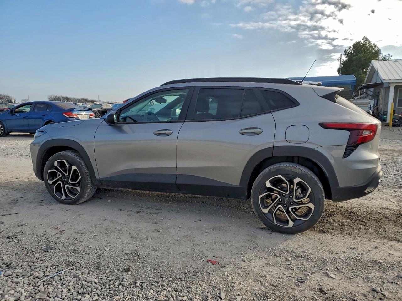 2025 CHEV TRAX