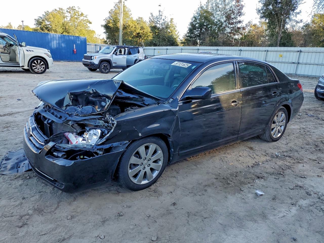 2005 TOYOTA AVALON