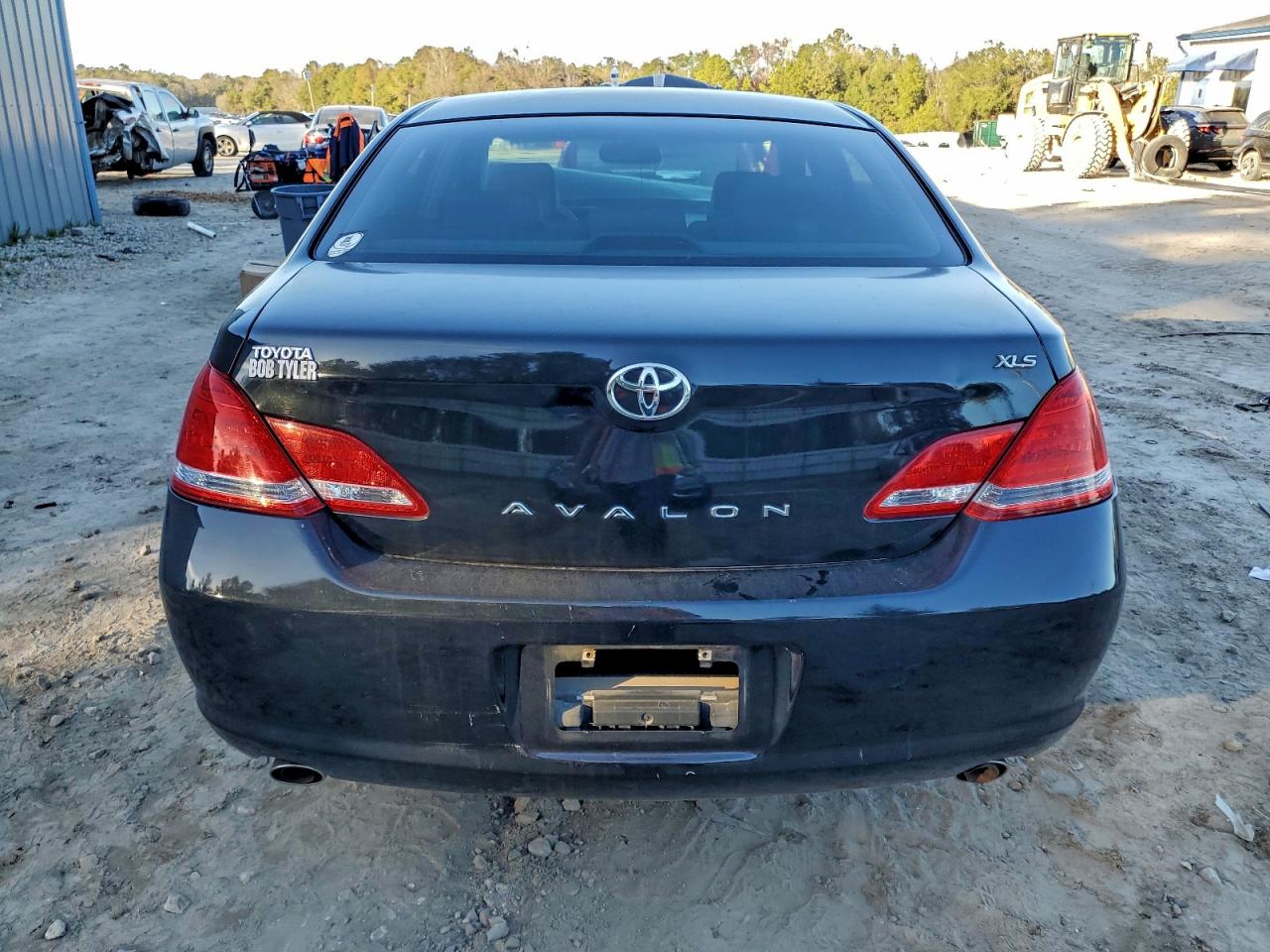 2005 TOYOTA AVALON