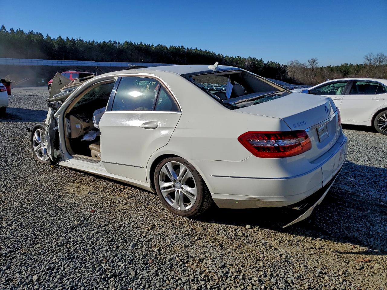 2011 MERCEDES BENZ E-CLASS