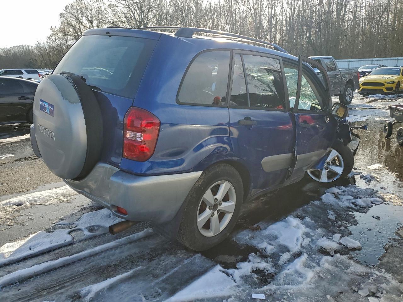 2004 TOYOTA RAV4
