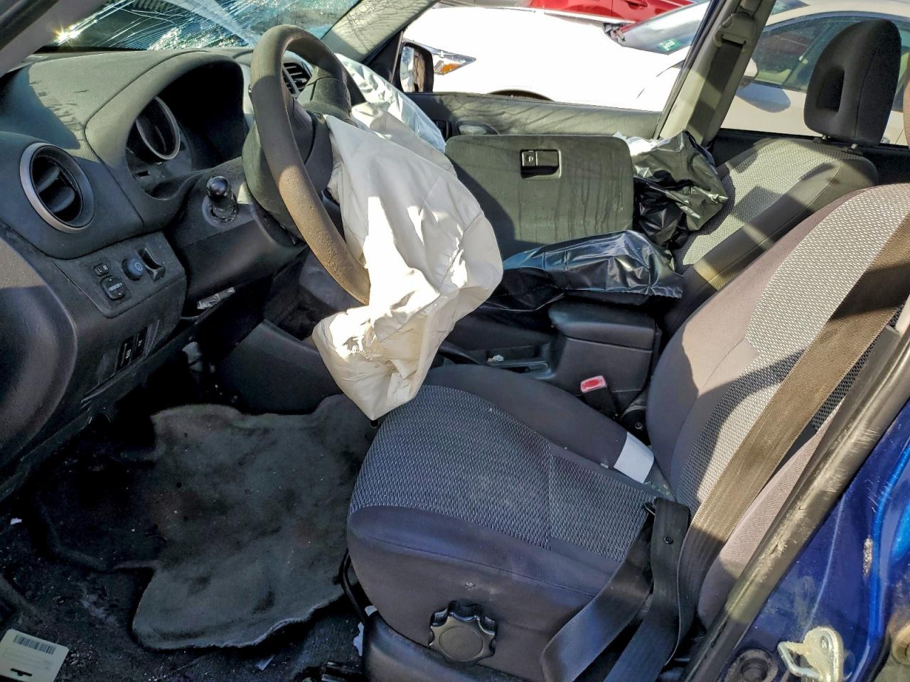 2004 TOYOTA RAV4