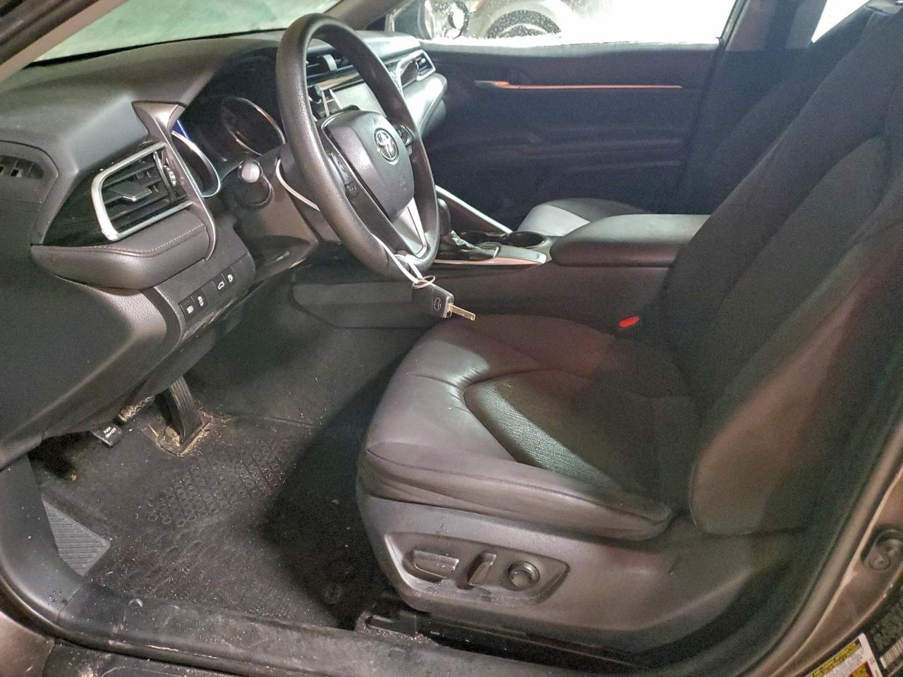 2018 TOYOTA CAMRY