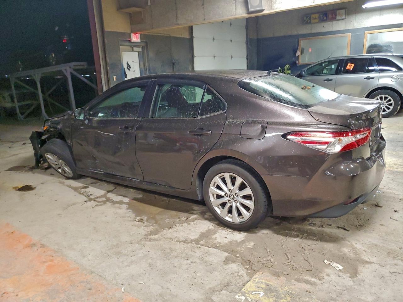 2018 TOYOTA CAMRY