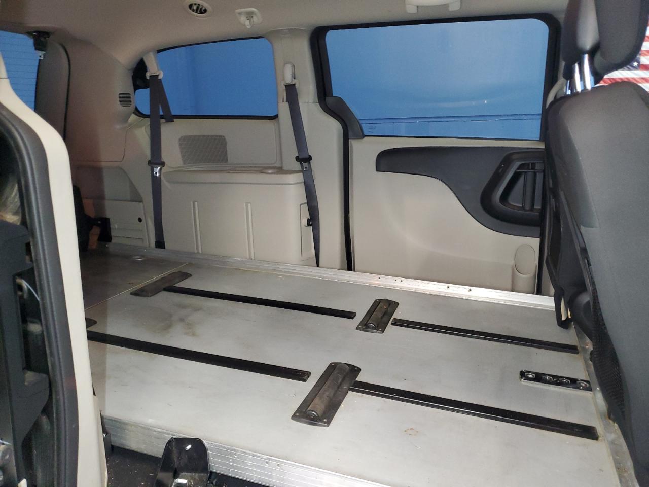 2018 DODGE CARAVAN