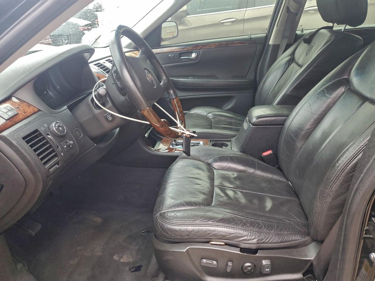 2010 CADILLAC DTS