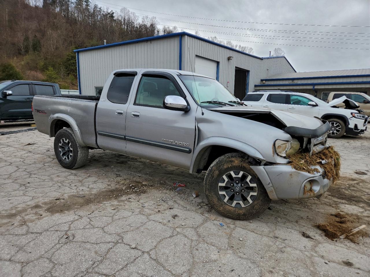 2003 TOYOTA TUNDRA