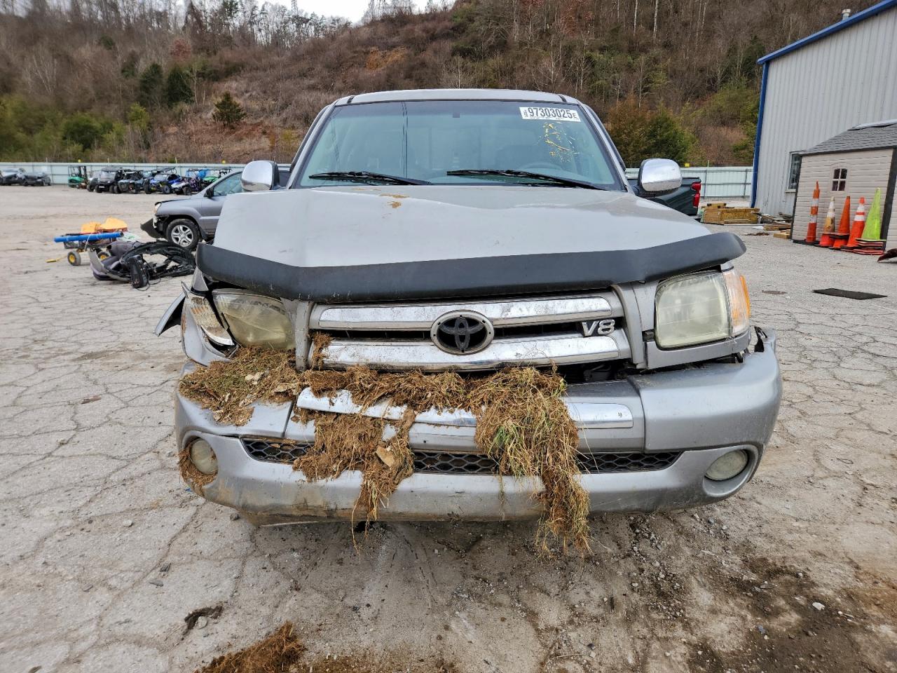 2003 TOYOTA TUNDRA