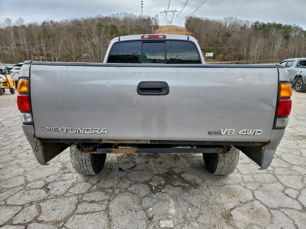2003 TOYOTA TUNDRA
