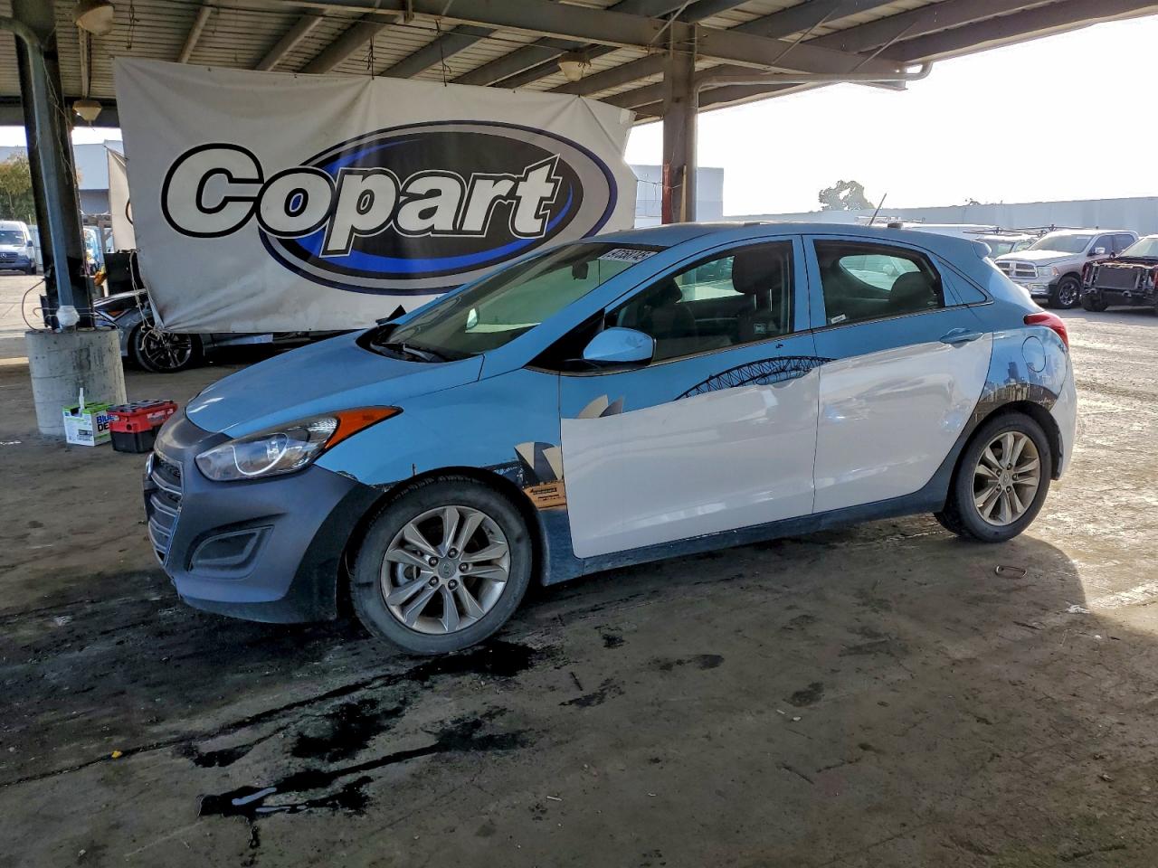 2017 HYUNDAI ELANTRA