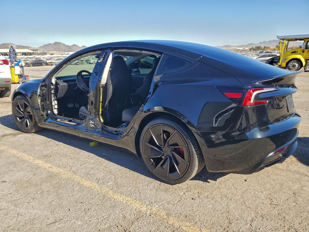 2025 TESLA MODEL 3