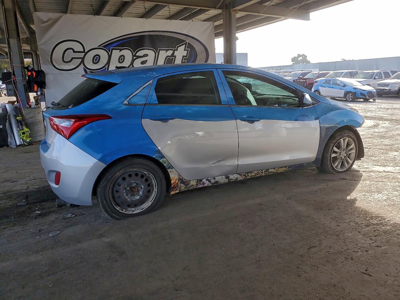 2016 HYUNDAI ELANTRA