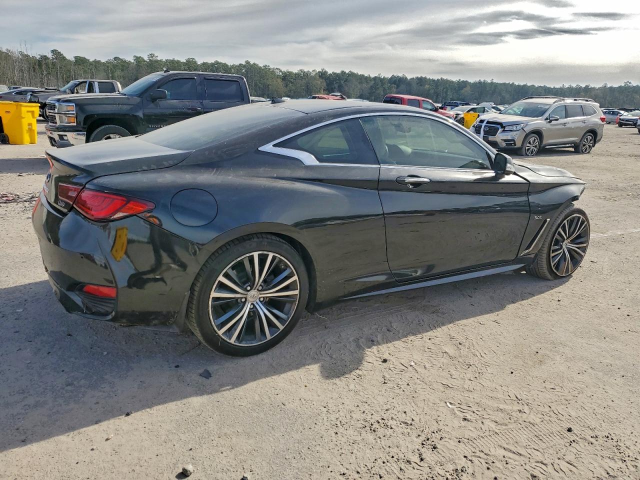 2017 INFINITI Q60