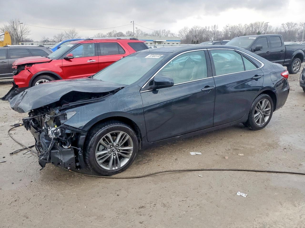 2016 TOYOTA CAMRY