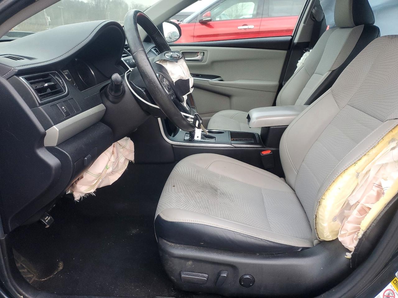 2016 TOYOTA CAMRY
