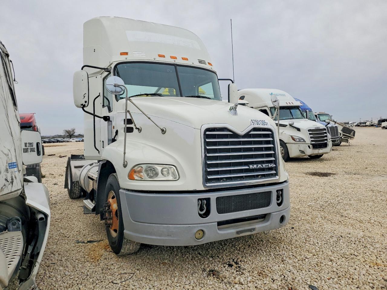 2013 MACK ALL MODELS