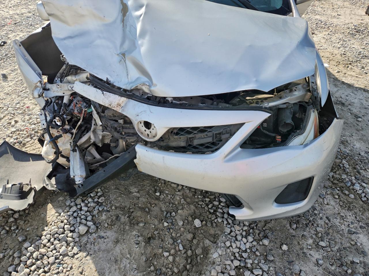 2011 TOYOTA COROLLA