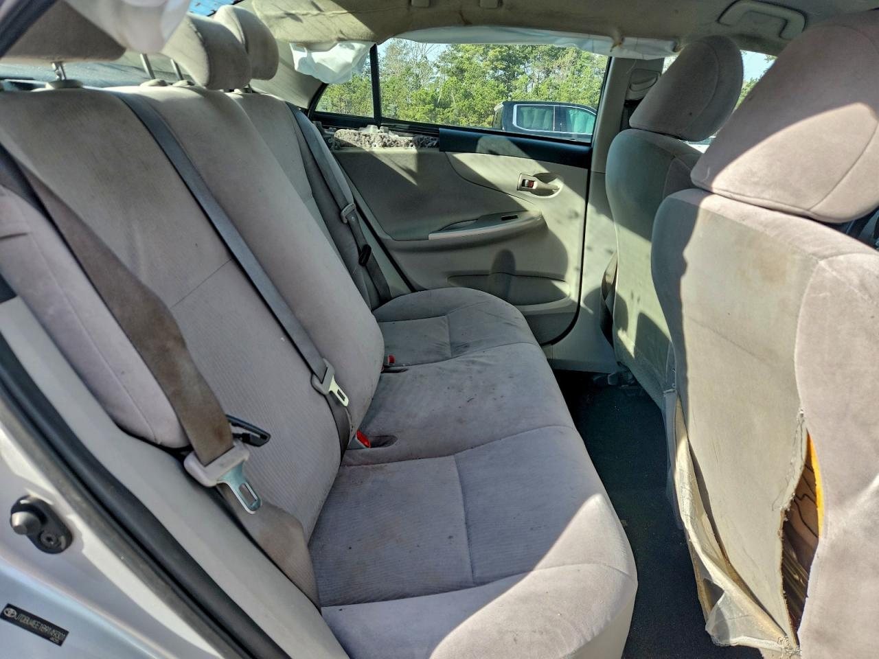 2011 TOYOTA COROLLA
