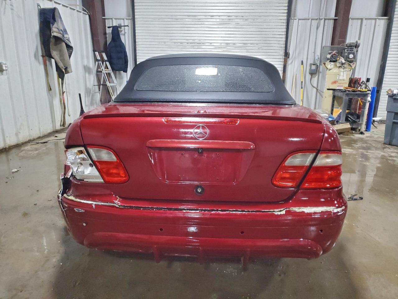 2001 MERCEDES-BENZ CLK-CLASS