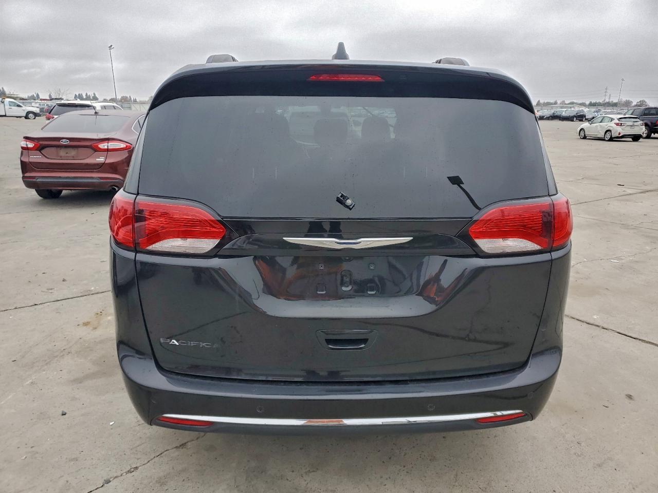 2017 CHRYSLER PACIFICA