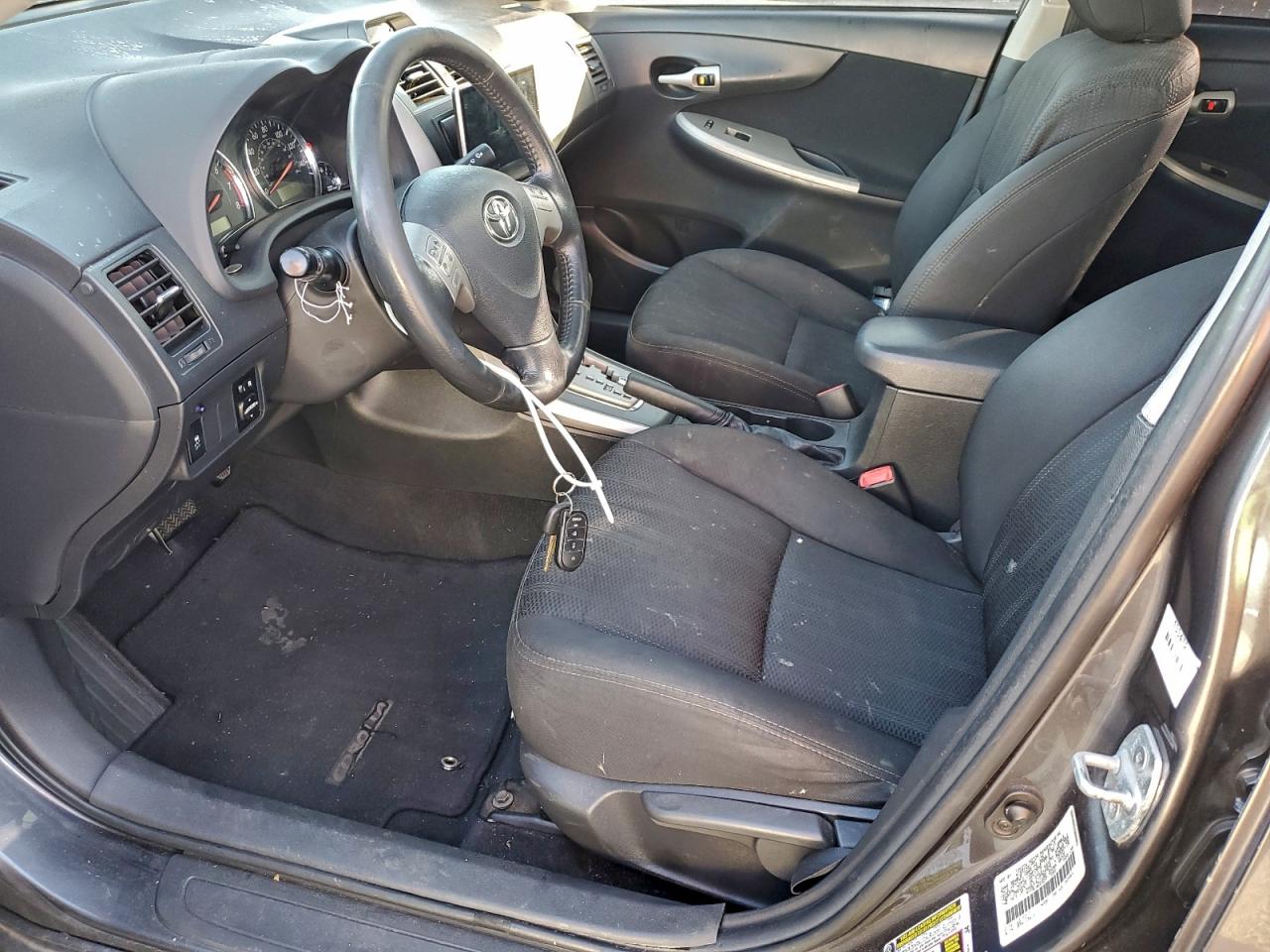 2013 TOYOTA COROLLA