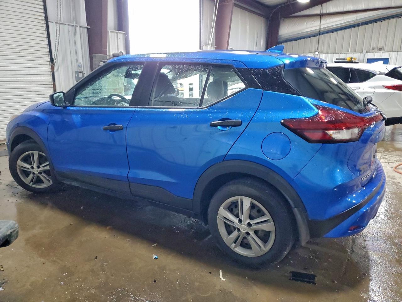 2021 NISSAN KICKS
