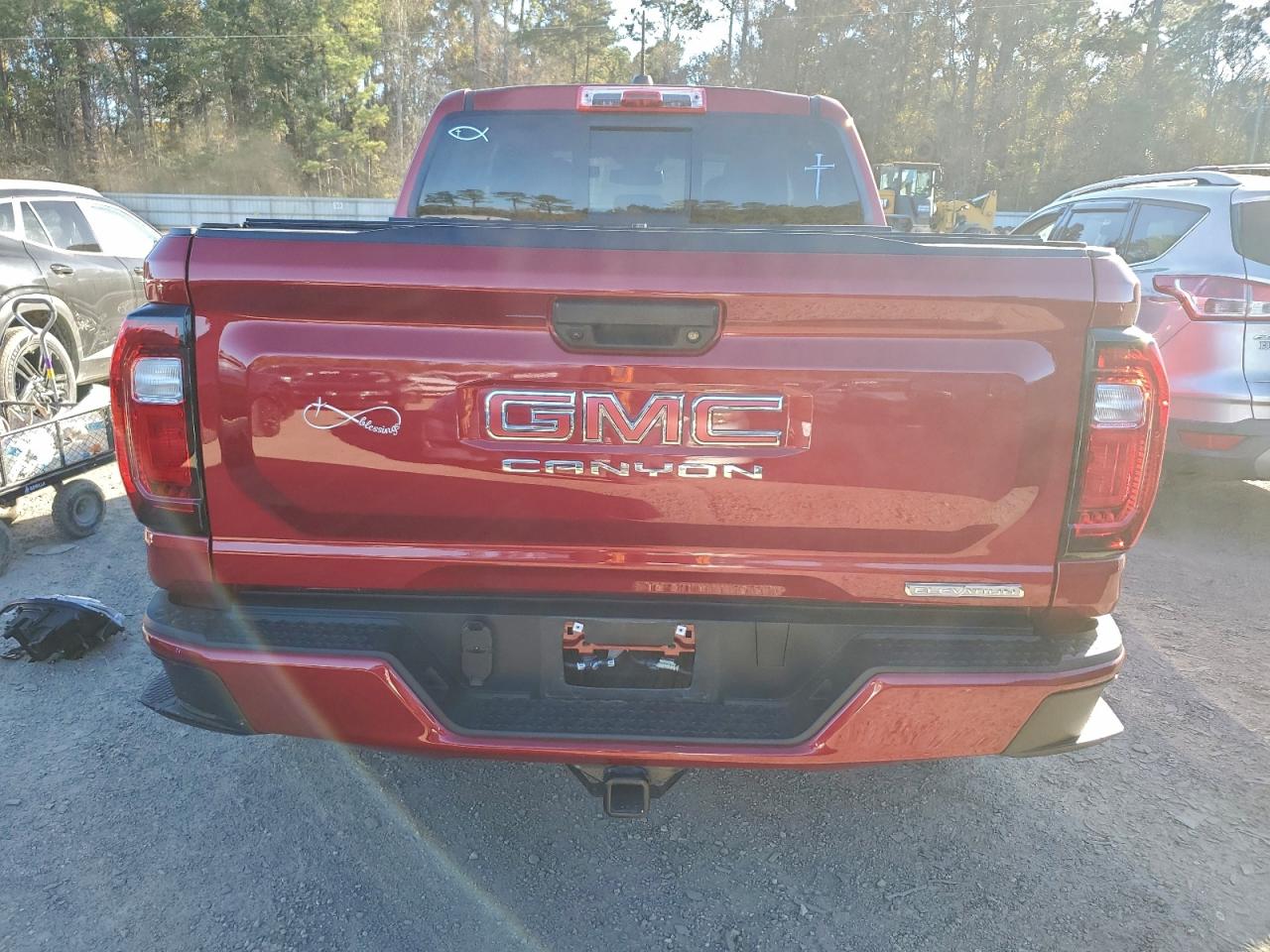 2024 GMC CANYON
