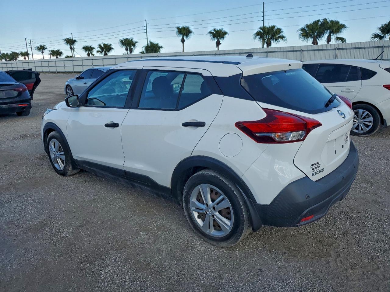 2020 NISSAN KICKS