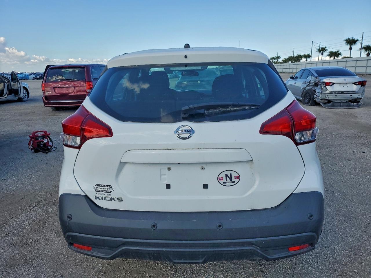 2020 NISSAN KICKS