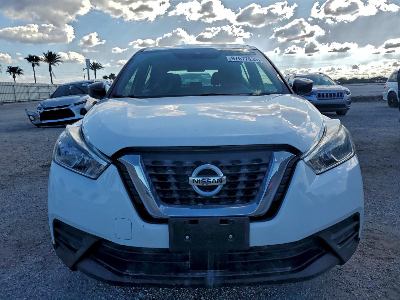 2020 NISSAN KICKS