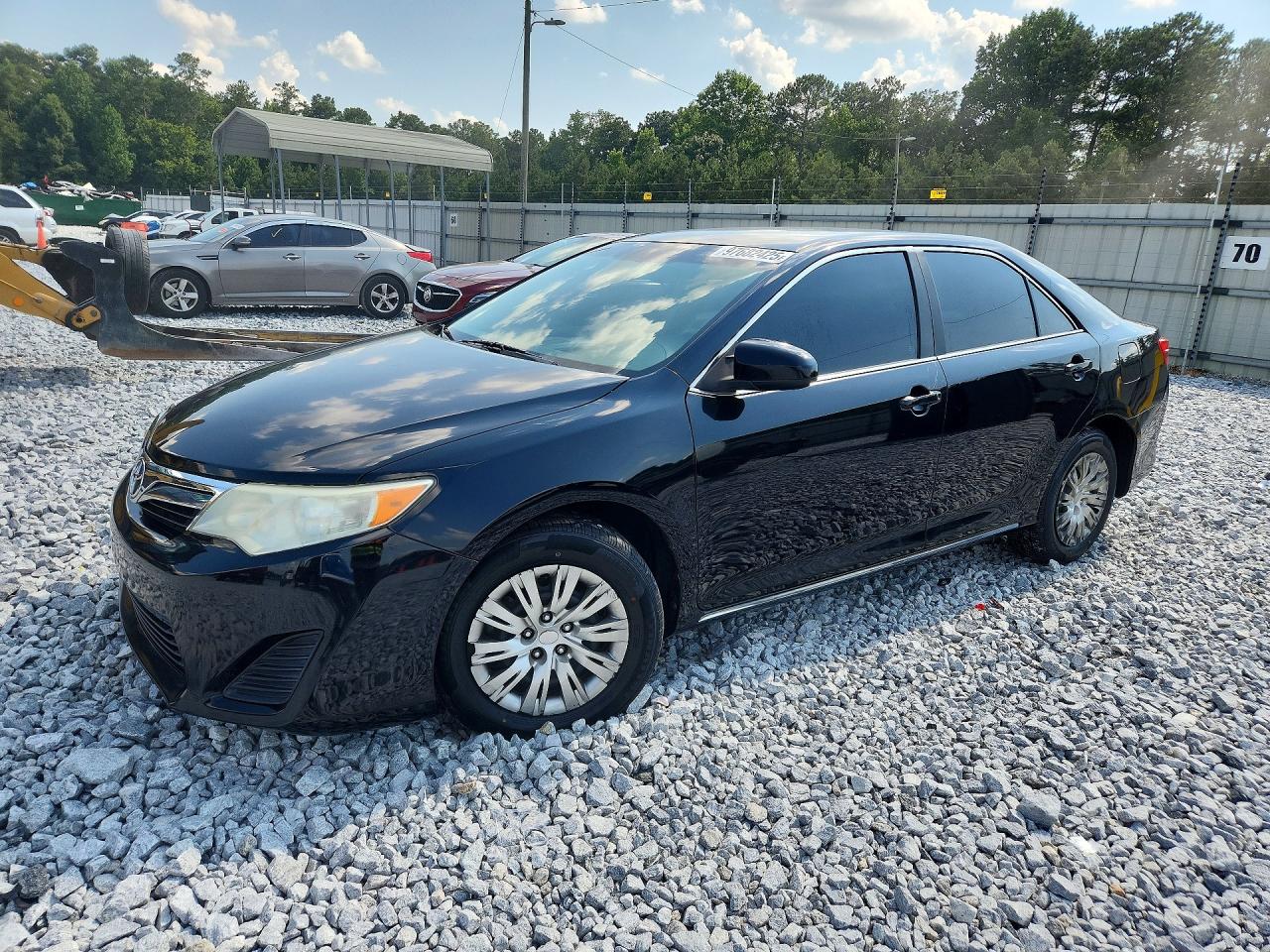 2014 TOYOTA CAMRY
