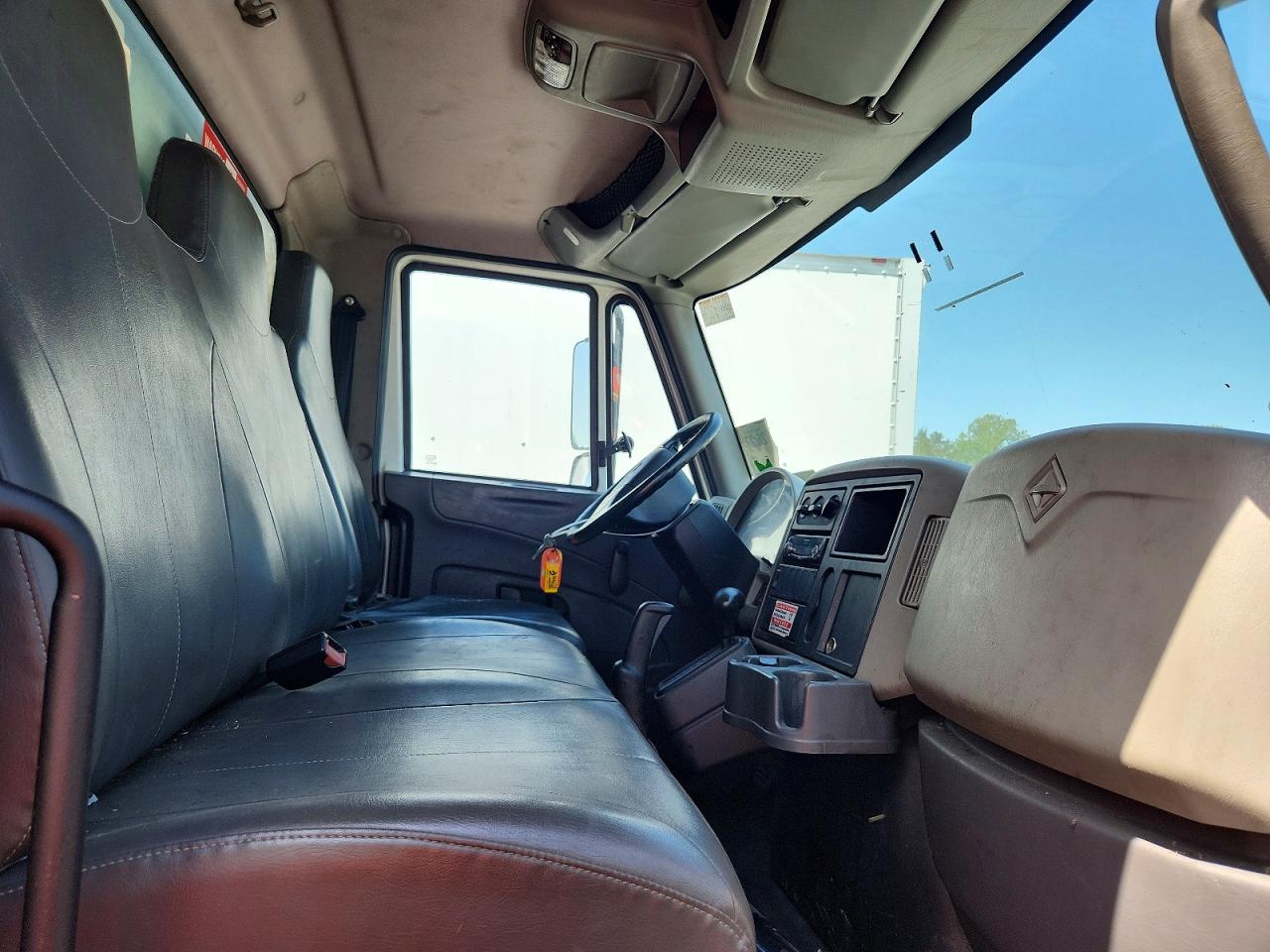 2018 INTERNATIONAL 4000 SERIE
