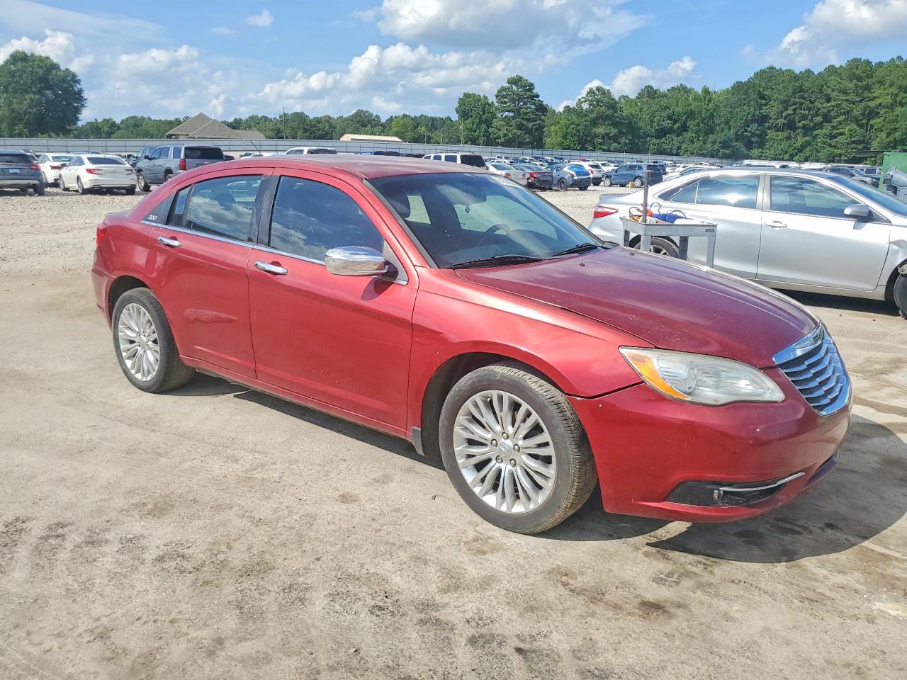 2011 CHRYSLER 200