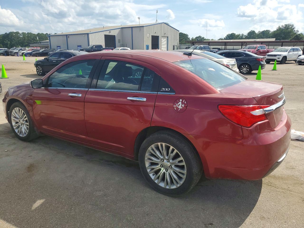 2011 CHRYSLER 200