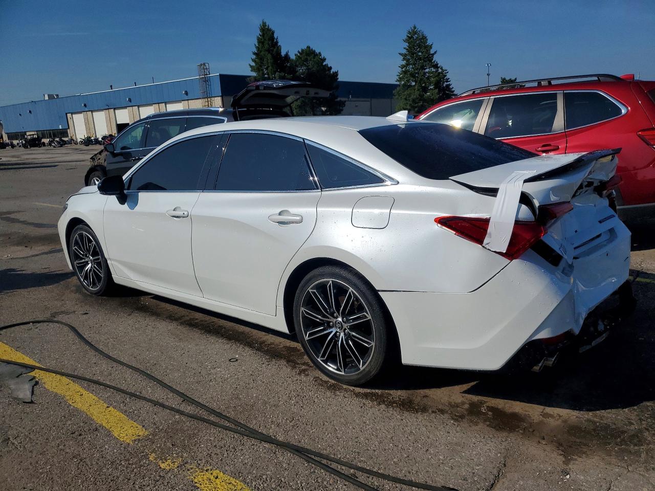 2019 TOYOTA AVALON